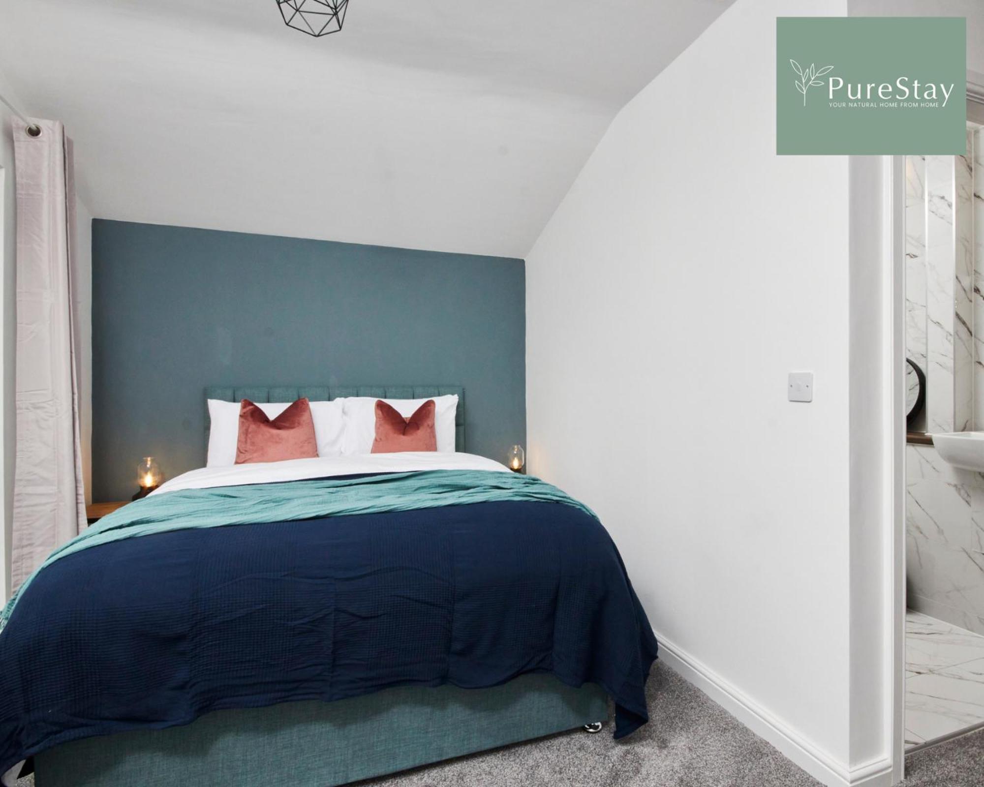 Stunning 5 Bed Manchester House With Parking By Purestay Short Lets & Serviced Accommodation Exterior photo