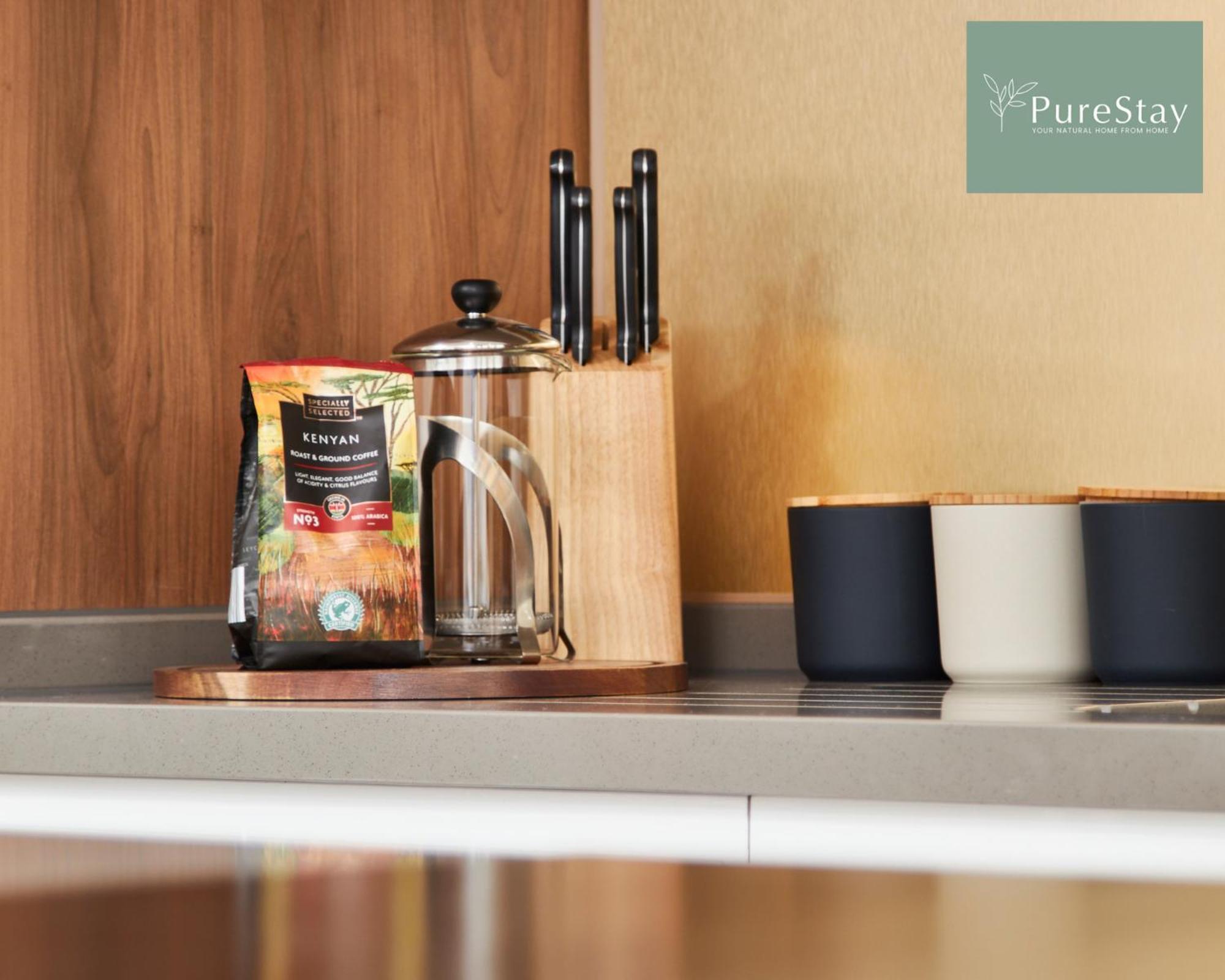 Stunning 5 Bed Manchester House With Parking By Purestay Short Lets & Serviced Accommodation Exterior photo